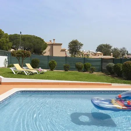 De Santa Eulália - Villa *