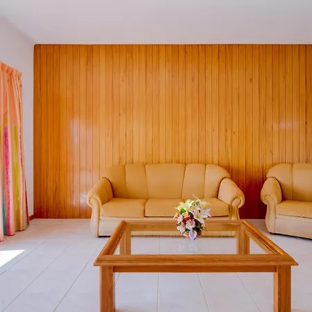 Villa De Santa Eulalia - *