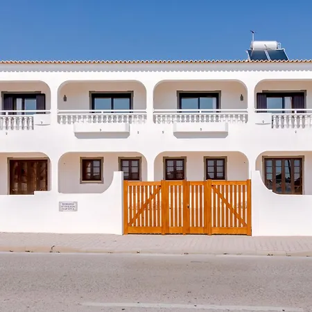 Villa De Santa Eulalia - *