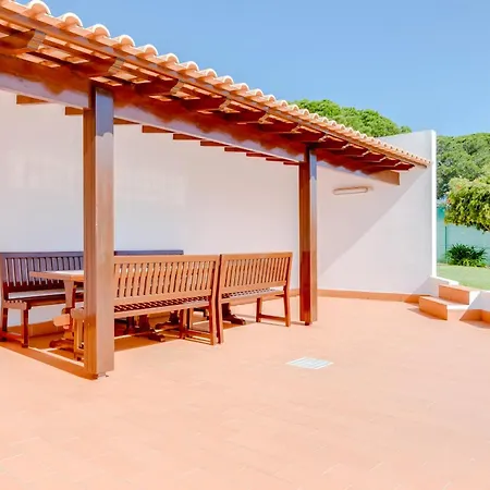 Villa De Santa Eulalia - *